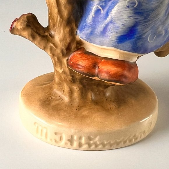 Vintage Goebel Hummel Apple Tree Girl Figurine 141 3/0  W. Germany 1979 TMK 6 - Picture 11 of 14